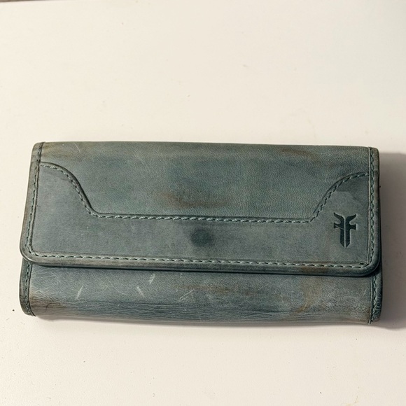 Frye Melissa Wallet – Teal Blue-Green Leather – Classic Style - Picture 1 of 4